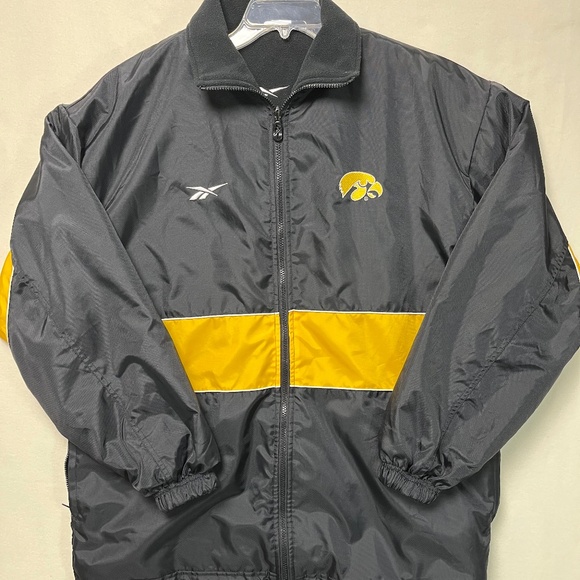 Iowa Hawkeye Reversible Jacket Reebok Mens XL - Picture 1 of 8